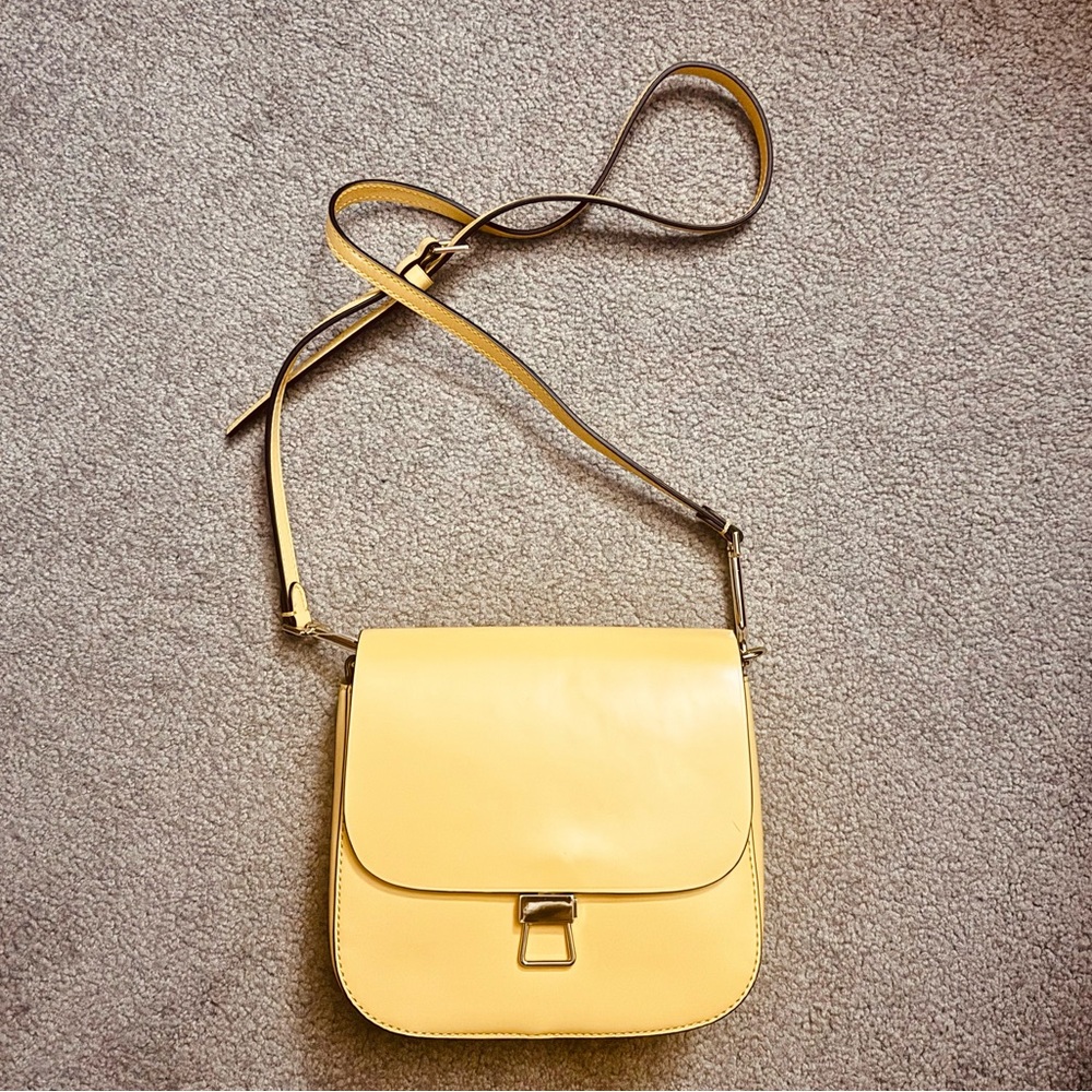Theory Yellow Crossbody Bag with Structured Elegance